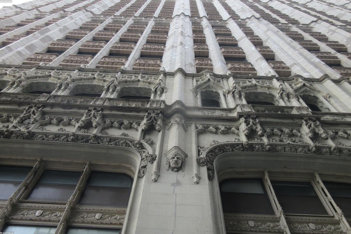 UK Eyes AI Risks: Bank of England to Probe Anthropic Model