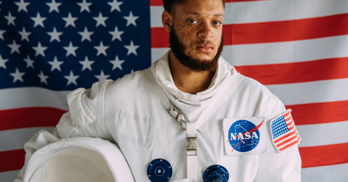 Astronauts' Lunar Silence